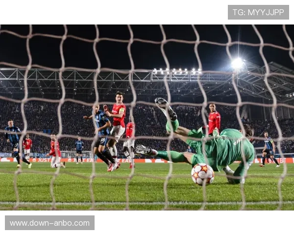 曼联艾登-海文防守表现获赞，年轻后卫成后防新希望